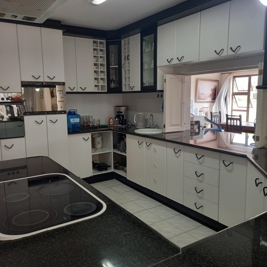 7 Bedroom Property for Sale in Royal Alfred Marina Eastern Cape